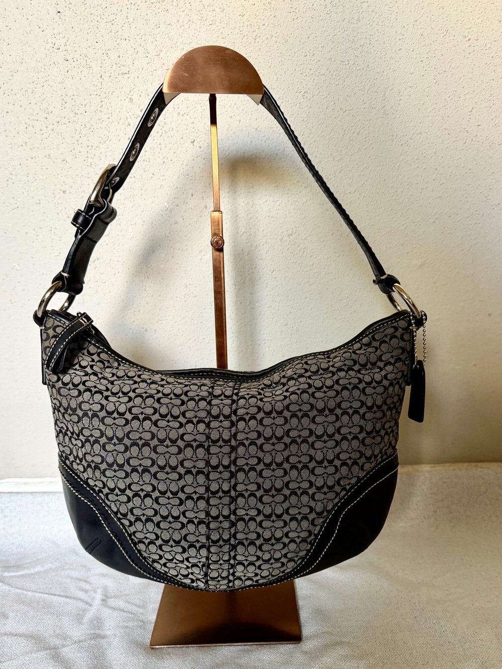 Coach Black Hobo Shoulder Handbag F10924